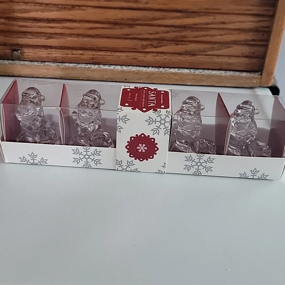 William Sonoma Santa Mini Candle Holders Clear Glass Set of 4 New